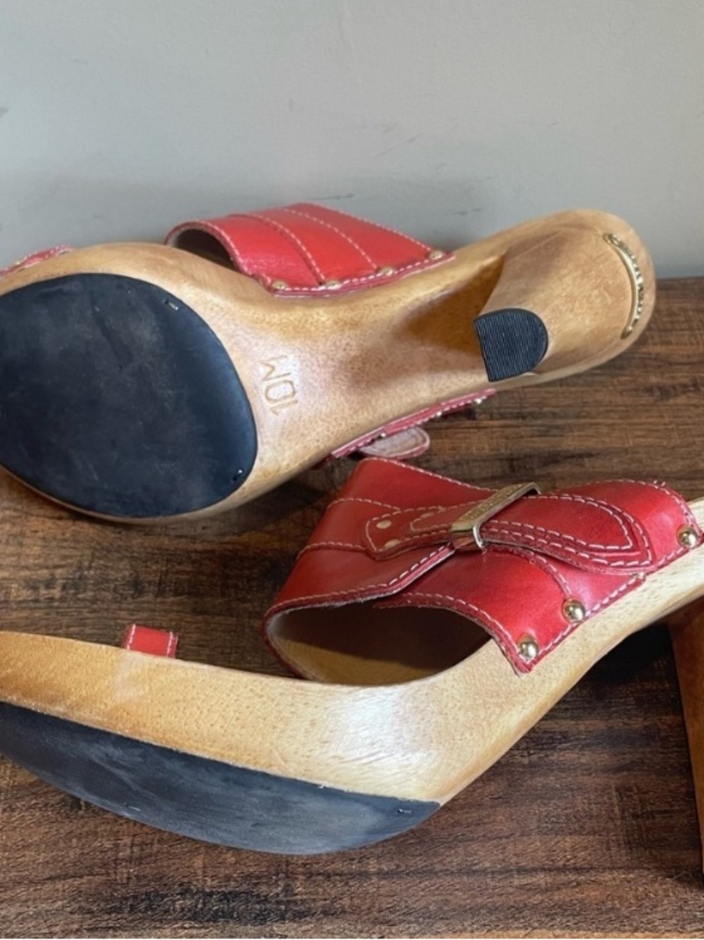 Michael Kors Red Leather Wooden-Heel Slide Mules Sandals - Picture 3 of 4